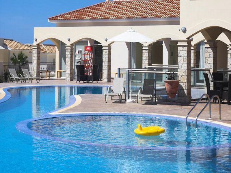 Club St. George (Adults Only) Lejlighedshotel Trimitusa Eksteriør billede