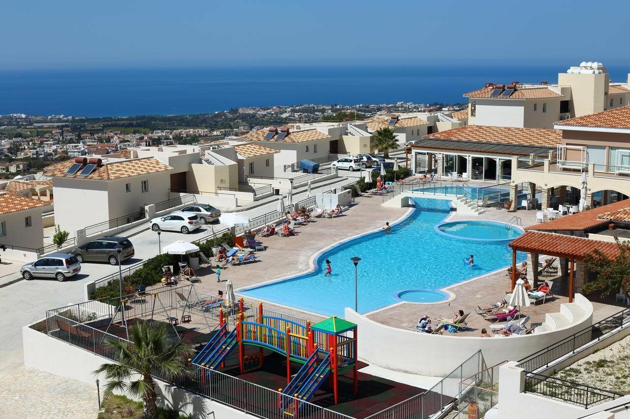 Club St. George (Adults Only) Lejlighedshotel Trimitusa Eksteriør billede